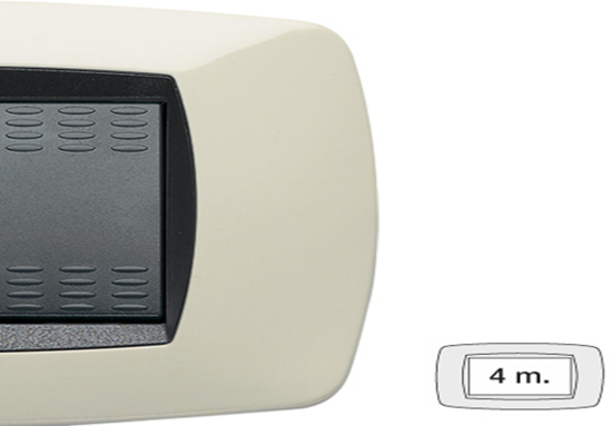 Immagine di MODO Placca 4 Posti AVORIO